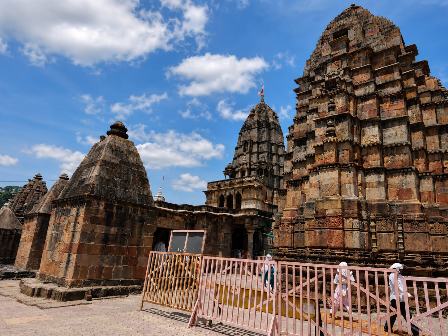 Mamleshwar Mandir near Omkareshwar Mandir